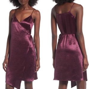 🆕 Nordstrom Leith purple satin wrap dress